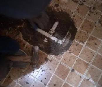 三门峡市卫生间漏水维修公司为您分享下卫生间渗水如何处理及注意事项